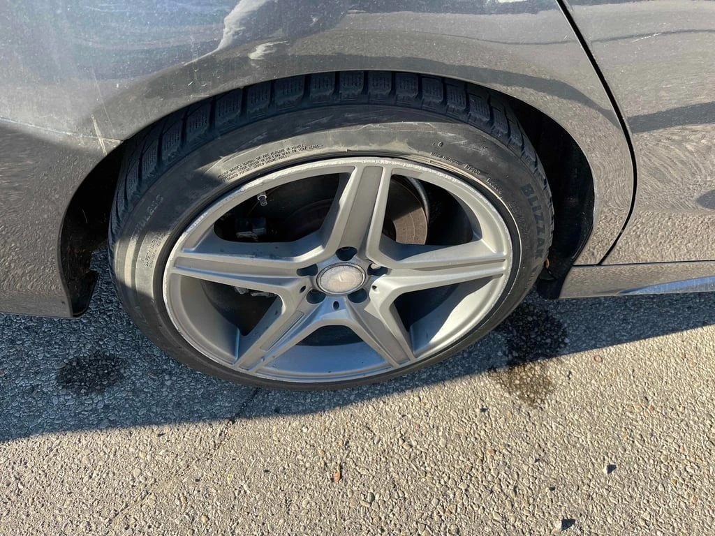 Mercedes-Benz C 400 * CARFAX * БЕЗ ПЪРВОНАЧАЛНА ВНОСКА - изображение 7 | Auto.bg Mercedes-Benz C 400 * CARFAX * БЕЗ ПЪРВОНАЧАЛНА ВНОСКА - изображение 7