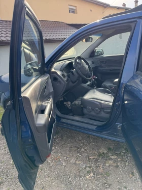 Hyundai Tucson JM - 1500 € / 2933.74 лв. - 81870640 7 | Car24.bg Hyundai Tucson JM - 1500 € / 2933.74 лв. - 81870640 7