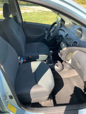 Toyota Yaris undefined | Auto.bg — изображение 7 Toyota Yaris undefined | Auto.bg — изображение 7