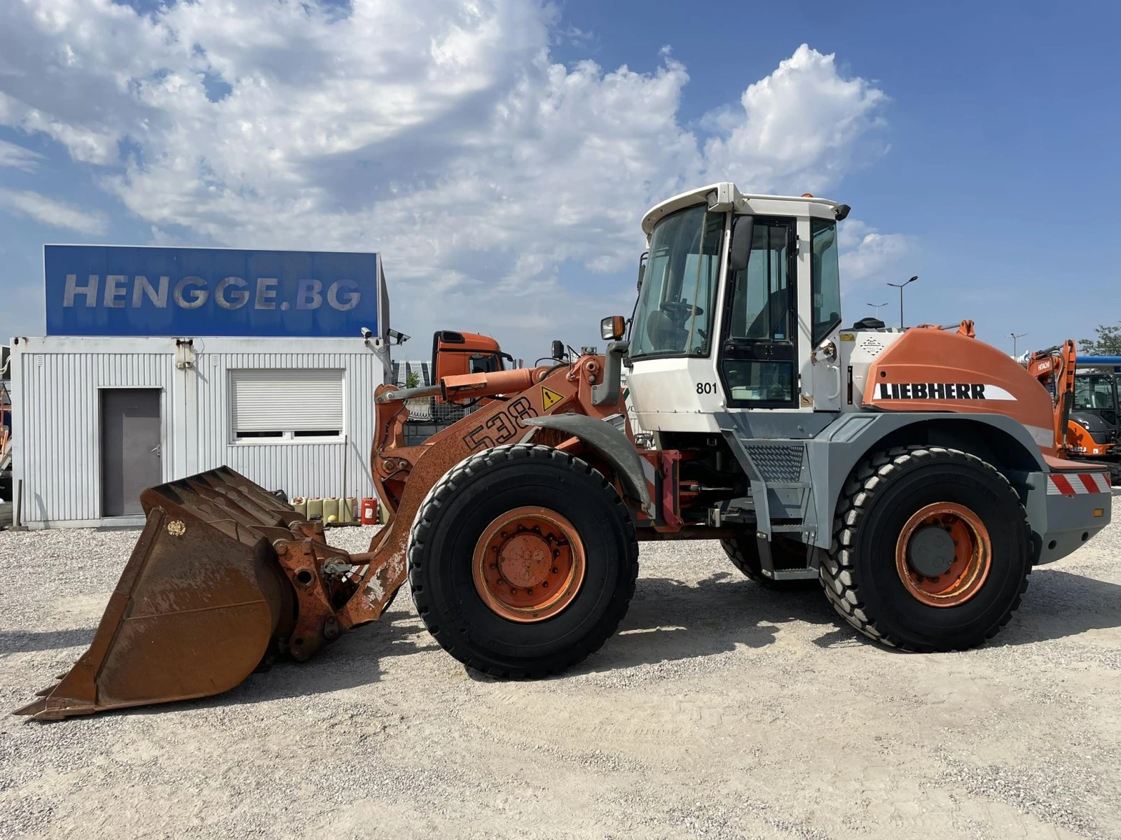 Челен товарач Liebherr 538 - изображение 2 | Auto.bg Челен товарач Liebherr 538 - изображение 2