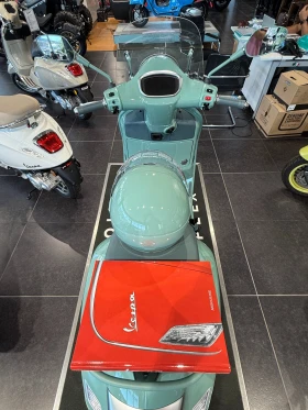 Vespa GTS 310 Livrea 80th E5+ | Auto.bg — изображение 5 Vespa GTS 310 Livrea 80th E5+ | Auto.bg — изображение 5