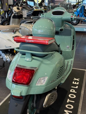 Vespa GTS 310 Livrea 80th E5+ | Auto.bg — изображение 2 Vespa GTS 310 Livrea 80th E5+ | Auto.bg — изображение 2