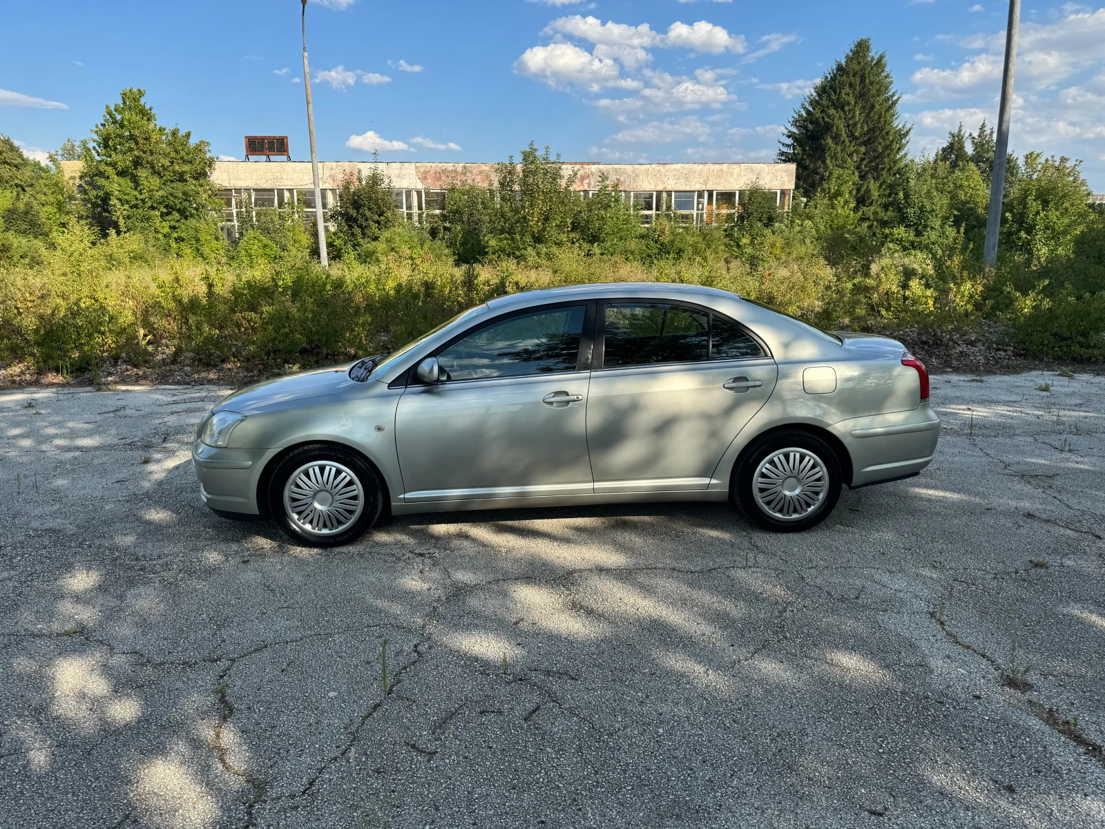 Toyota Avensis 1.8 vvti - изображение 2 | Auto.bg Toyota Avensis 1.8 vvti - изображение 2