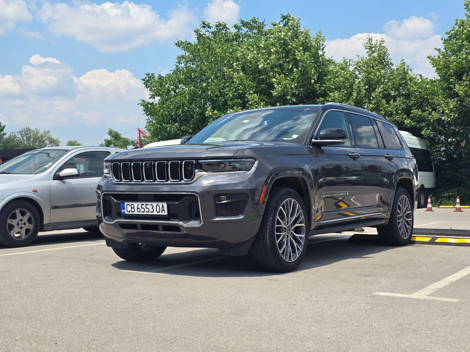 Jeep Grand cherokee L, V8, 5.7 WL SUMMIT RESERVE_ LPG | Auto.bg — изображение 1 Jeep Grand cherokee L, V8, 5.7 WL SUMMIT RESERVE_ LPG | Auto.bg — изображение 1