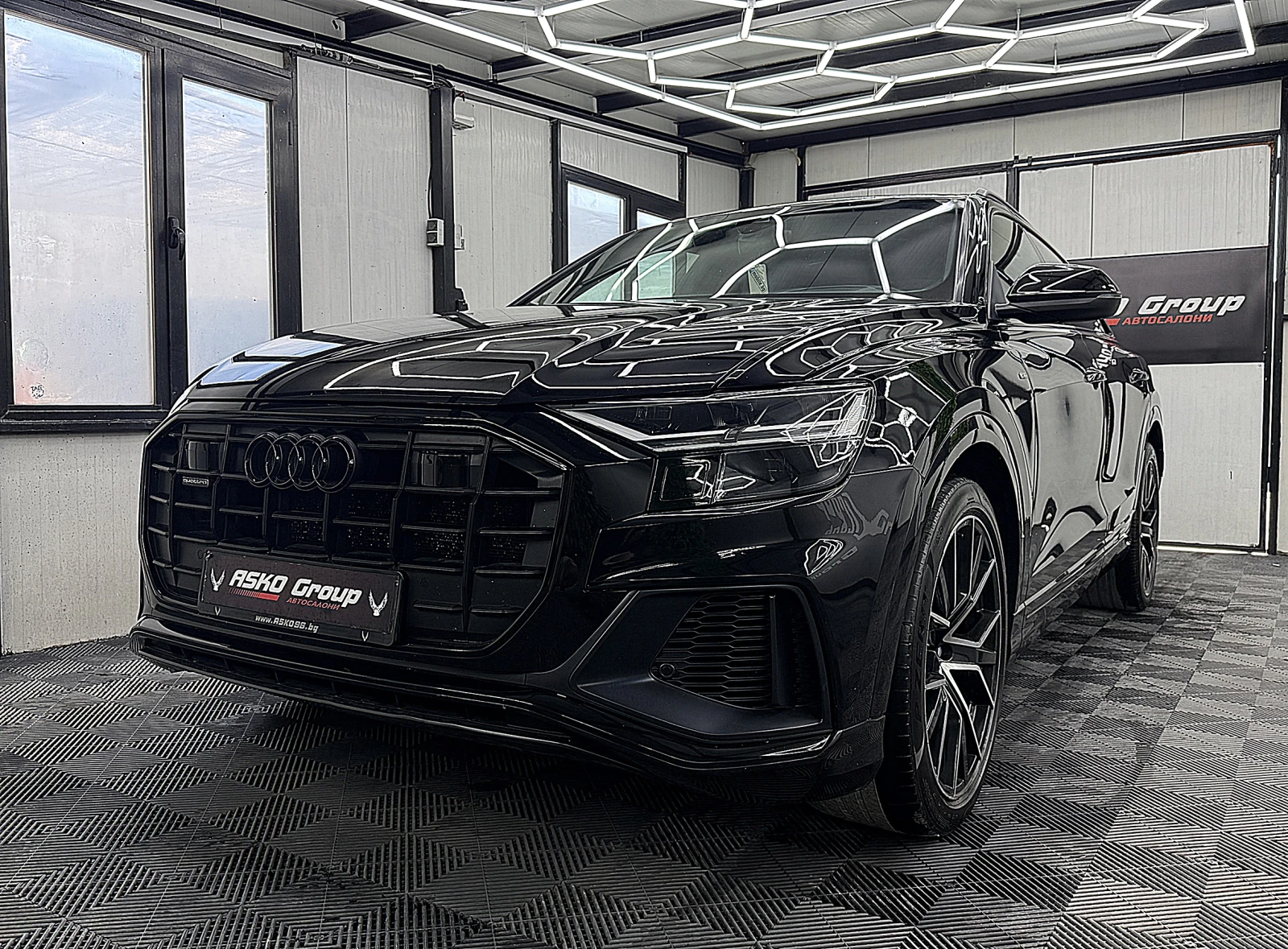 Audi Q8 S-line/PANORAMA/bang&oufsen/СОБСТВЕН ЛИЗИНГ | Auto.bg — изображение 1 Audi Q8 S-line/PANORAMA/bang&oufsen/СОБСТВЕН ЛИЗИНГ | Auto.bg — изображение 1