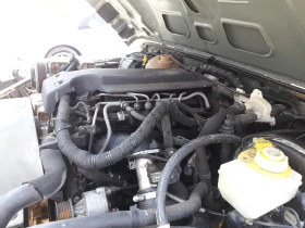 Land Rover Defender 110 - 8300 € / 16233.39 лв. - 45422832 6 | Car24.bg Land Rover Defender 110 - 8300 € / 16233.39 лв. - 45422832 6