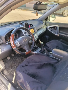 Toyota Rav4 2.2 D-CAT - 11000 лв. / 5624.21 € - 29863795 6 | Car24.bg Toyota Rav4 2.2 D-CAT - 11000 лв. / 5624.21 € - 29863795 6