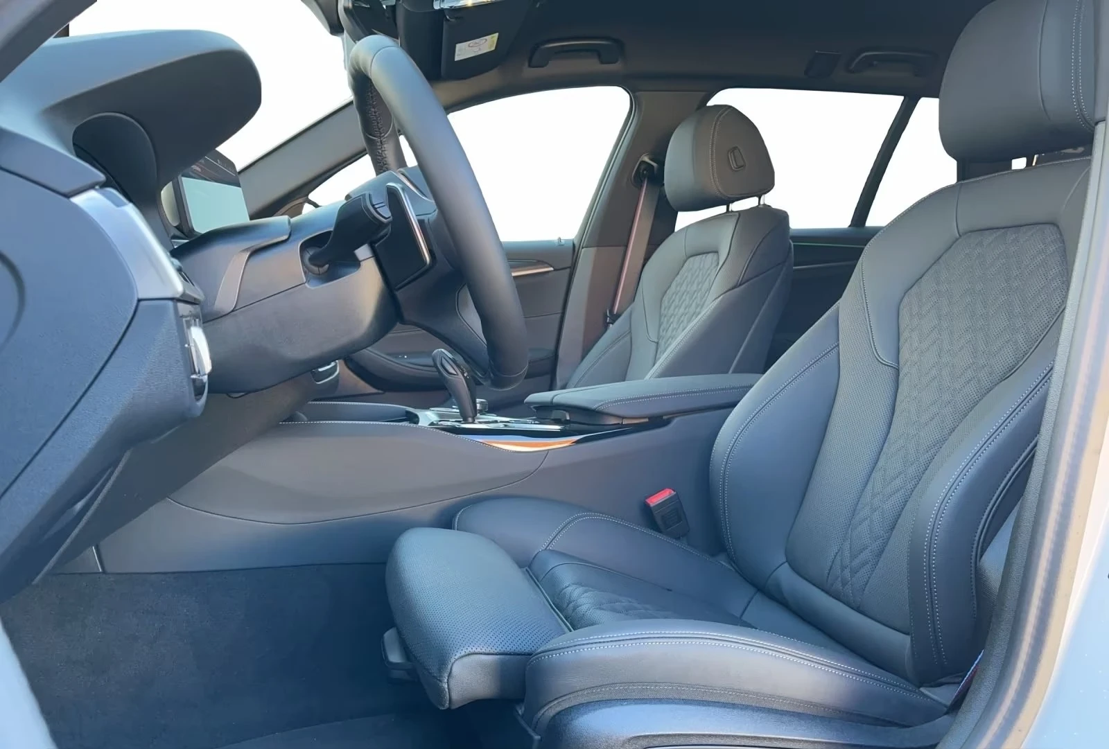 BMW 520 M Sportpaket Head-Up+ AHK+ Navi - изображение 4 | Auto.bg BMW 520 M Sportpaket Head-Up+ AHK+ Navi - изображение 4