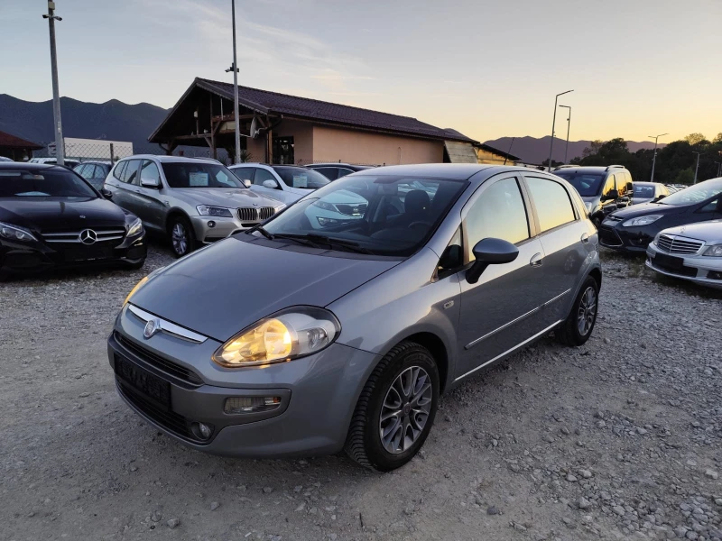 Fiat Punto 1.4 бензин EVO - 2500 € / 4889.57 лв. - 20005706 1 | Car24.bg Fiat Punto 1.4 бензин EVO - 2500 € / 4889.57 лв. - 20005706 1
