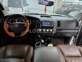 Toyota Tundra 5.7L V8 | 4X4 | КОЖЕН САЛОН | ПОДГРЕВ | Auto.bg — изображение 6 Toyota Tundra 5.7L V8 | 4X4 | КОЖЕН САЛОН | ПОДГРЕВ | Auto.bg — изображение 6
