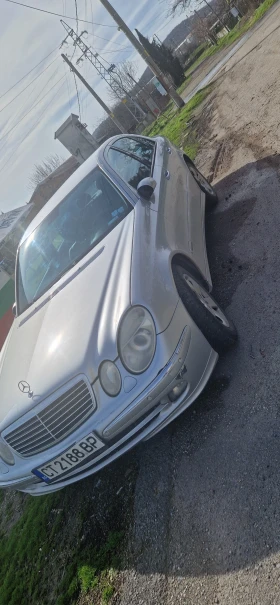 Mercedes-Benz 280 E280 CDI 3.0 V6 - 6500 € / 12712.90 лв. - 33395851 8 | Car24.bg Mercedes-Benz 280 E280 CDI 3.0 V6 - 6500 € / 12712.90 лв. - 33395851 8