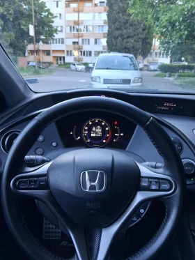 Honda Civic i-VTEC 8-ма генерация - 6500 € / 12712.90 лв. - 30403318 6 | Car24.bg Honda Civic i-VTEC 8-ма генерация - 6500 € / 12712.90 лв. - 30403318 6