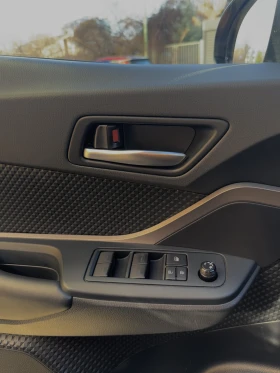 Toyota C-HR 1.8 HYB E-CVT ГАРАНЦИОННА - 46000 лв. / 23519.43 € - 80192739 12 | Car24.bg Toyota C-HR 1.8 HYB E-CVT ГАРАНЦИОННА - 46000 лв. / 23519.43 € - 80192739 12