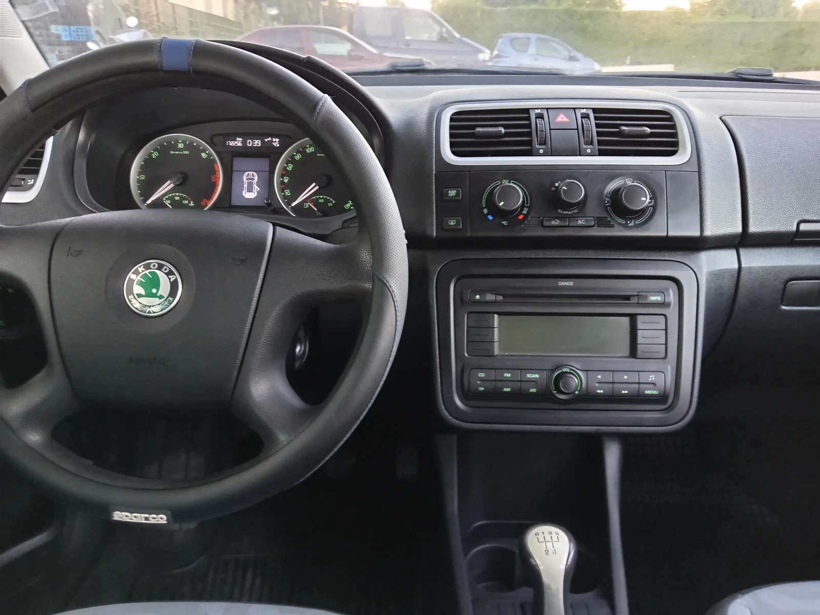 Skoda Fabia 1.4 тди 70 коня  - изображение 10 | Auto.bg Skoda Fabia 1.4 тди 70 коня  - изображение 10