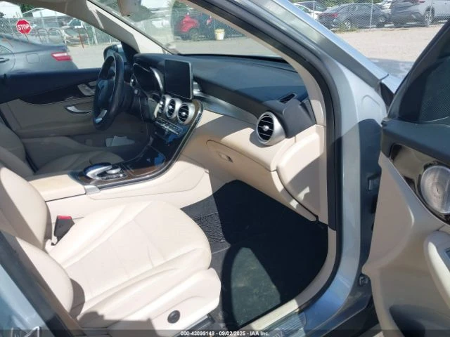 Mercedes-Benz GLC 300 BURMESTER* ПОДГРЕВ* КАМЕРА* КЕЙЛЕС* LANE* ASSIST - изображение 9 | Auto.bg Mercedes-Benz GLC 300 BURMESTER* ПОДГРЕВ* КАМЕРА* КЕЙЛЕС* LANE* ASSIST - изображение 9