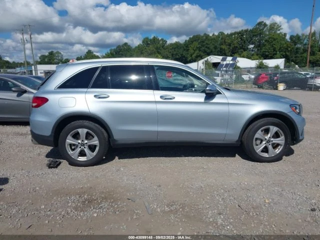 Mercedes-Benz GLC 300 BURMESTER* ПОДГРЕВ* КАМЕРА* КЕЙЛЕС* LANE* ASSIST - изображение 5 | Auto.bg Mercedes-Benz GLC 300 BURMESTER* ПОДГРЕВ* КАМЕРА* КЕЙЛЕС* LANE* ASSIST - изображение 5