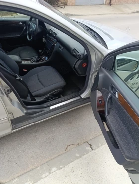 Mercedes-Benz C 220 - 1800 € / 3520.49 лв. - 16804025 8 | Car24.bg Mercedes-Benz C 220 - 1800 € / 3520.49 лв. - 16804025 8