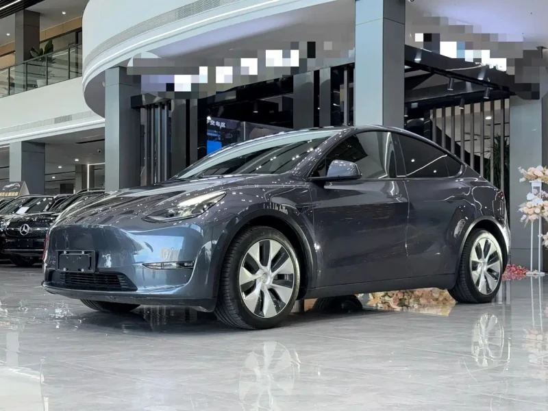Tesla Model Y - 25950 € - 81461483 1 | Car24.bg Tesla Model Y - 25950 € - 81461483 1