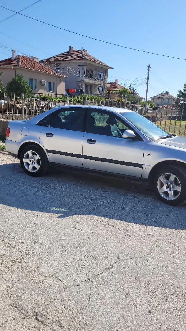 Audi A4 - 1300 € / 2542.58 лв. - 25985947 1 | Car24.bg Audi A4 - 1300 € / 2542.58 лв. - 25985947 1