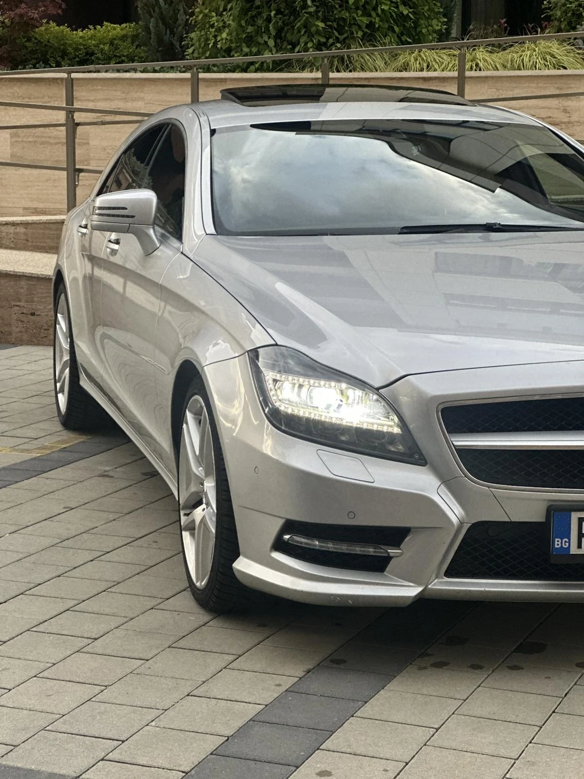 Mercedes-Benz CLS 350 Amg , Подгрев, Обдухване, Дистроник , Фулл - изображение 2 | Auto.bg Mercedes-Benz CLS 350 Amg , Подгрев, Обдухване, Дистроник , Фулл - изображение 2