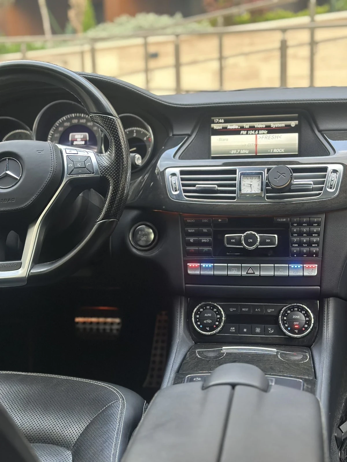 Mercedes-Benz CLS 350 Amg , Подгрев, Обдухване, Дистроник , Фулл - изображение 9 | Auto.bg Mercedes-Benz CLS 350 Amg , Подгрев, Обдухване, Дистроник , Фулл - изображение 9