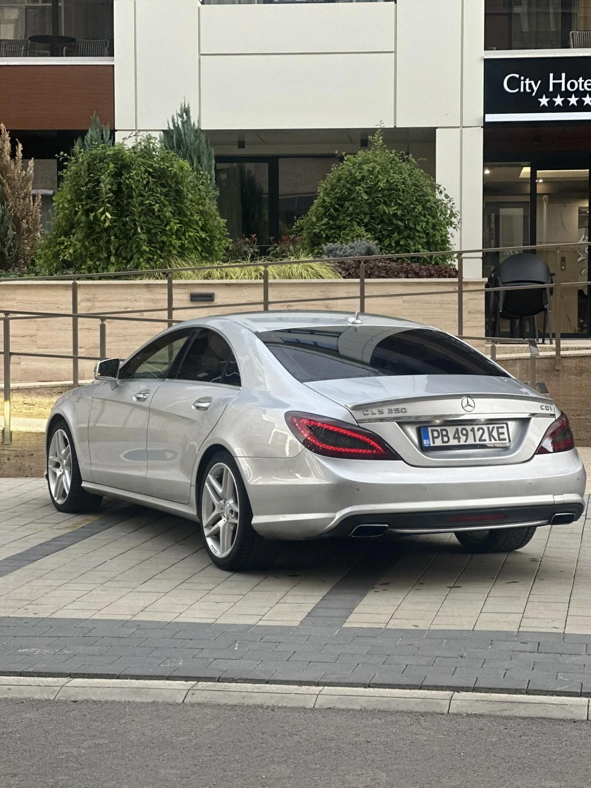 Mercedes-Benz CLS 350 Amg , Подгрев, Обдухване, Дистроник , Фулл - изображение 5 | Auto.bg Mercedes-Benz CLS 350 Amg , Подгрев, Обдухване, Дистроник , Фулл - изображение 5