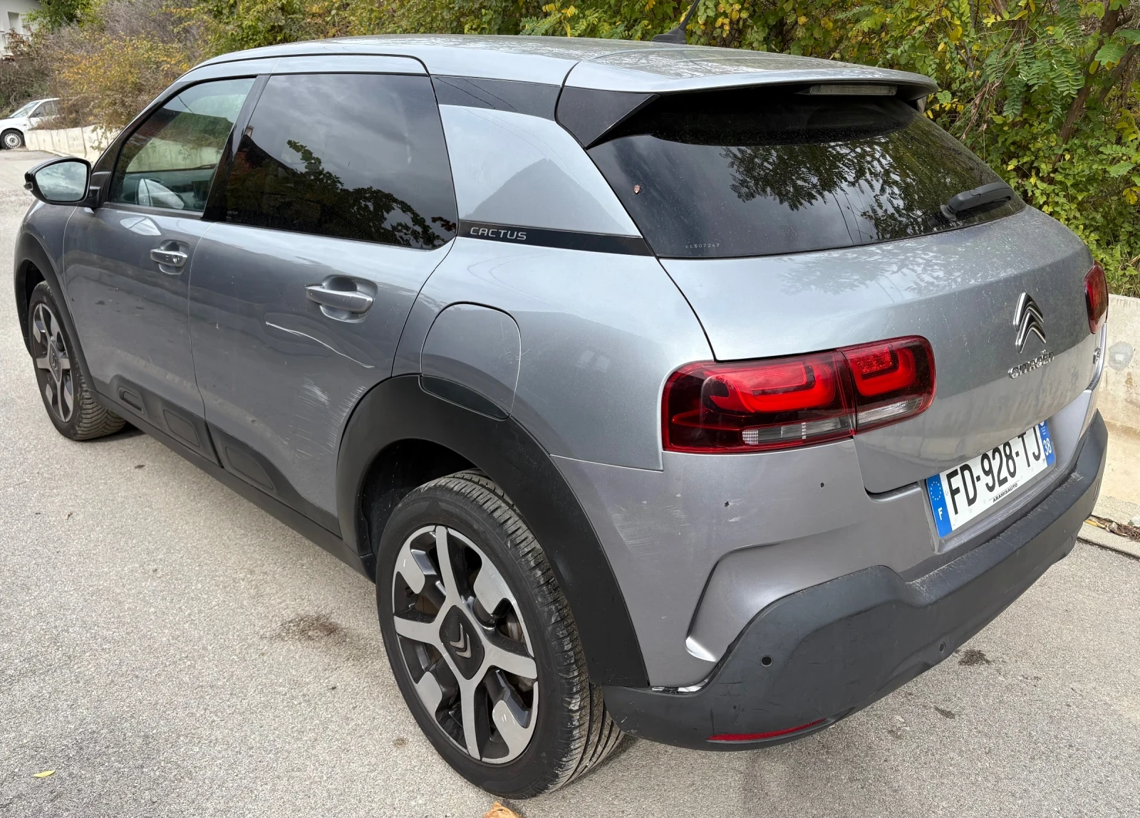 Citroen C4 Cactus 1.2 AUTOMATIC KEYLESS EURO6 CAMERA - изображение 4 | Auto.bg Citroen C4 Cactus 1.2 AUTOMATIC KEYLESS EURO6 CAMERA - изображение 4