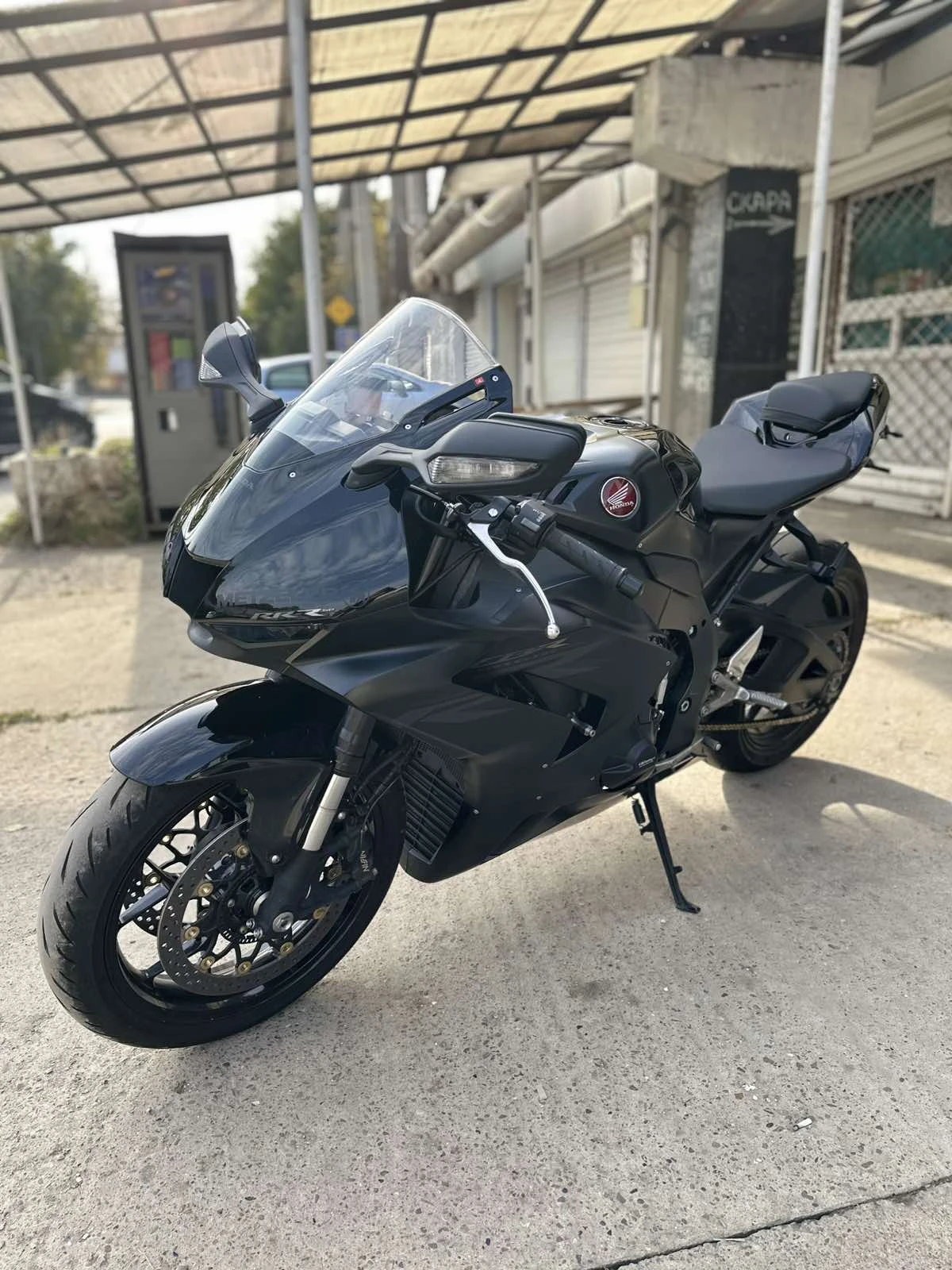 Honda Cbr 1000 RR/R - изображение 10 | Auto.bg Honda Cbr 1000 RR/R - изображение 10