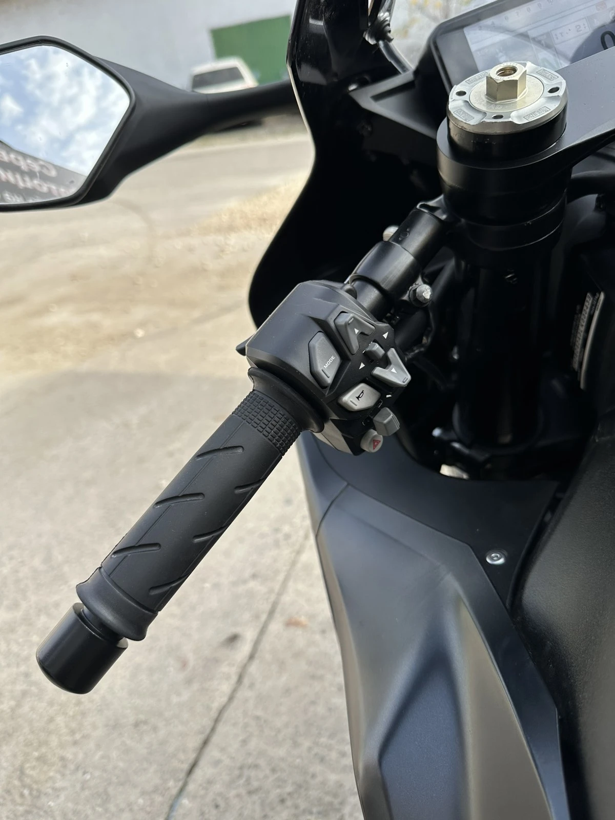 Honda Cbr 1000 RR/R - изображение 7 | Auto.bg Honda Cbr 1000 RR/R - изображение 7