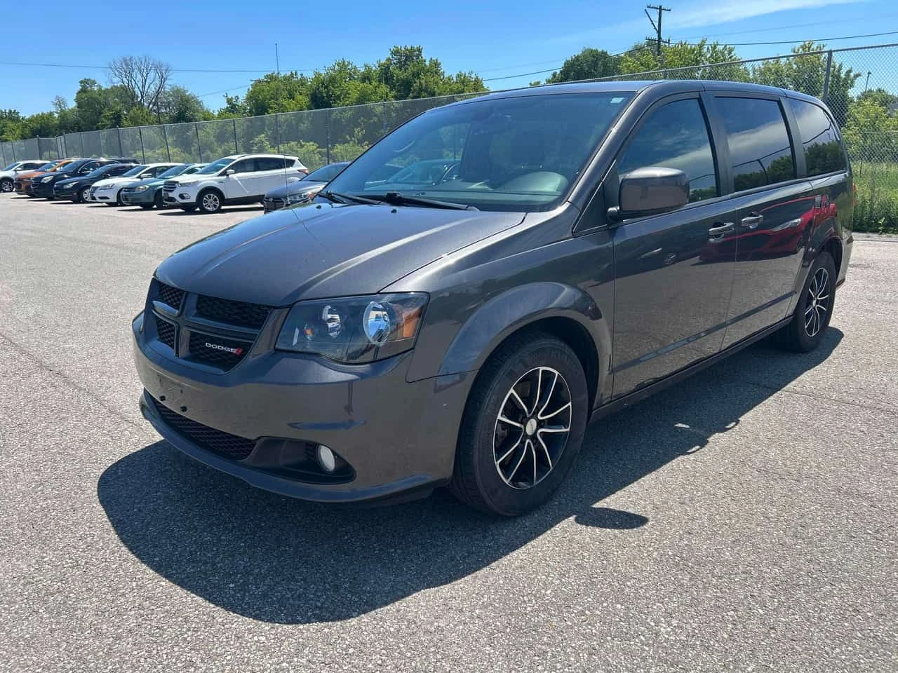 Dodge Caravan * GT * АВТОКРЕДИТ БЕЗ ПЪРВОНАЧАЛНА ВННОСКА* | Auto.bg — изображение 1 Dodge Caravan * GT * АВТОКРЕДИТ БЕЗ ПЪРВОНАЧАЛНА ВННОСКА* | Auto.bg — изображение 1