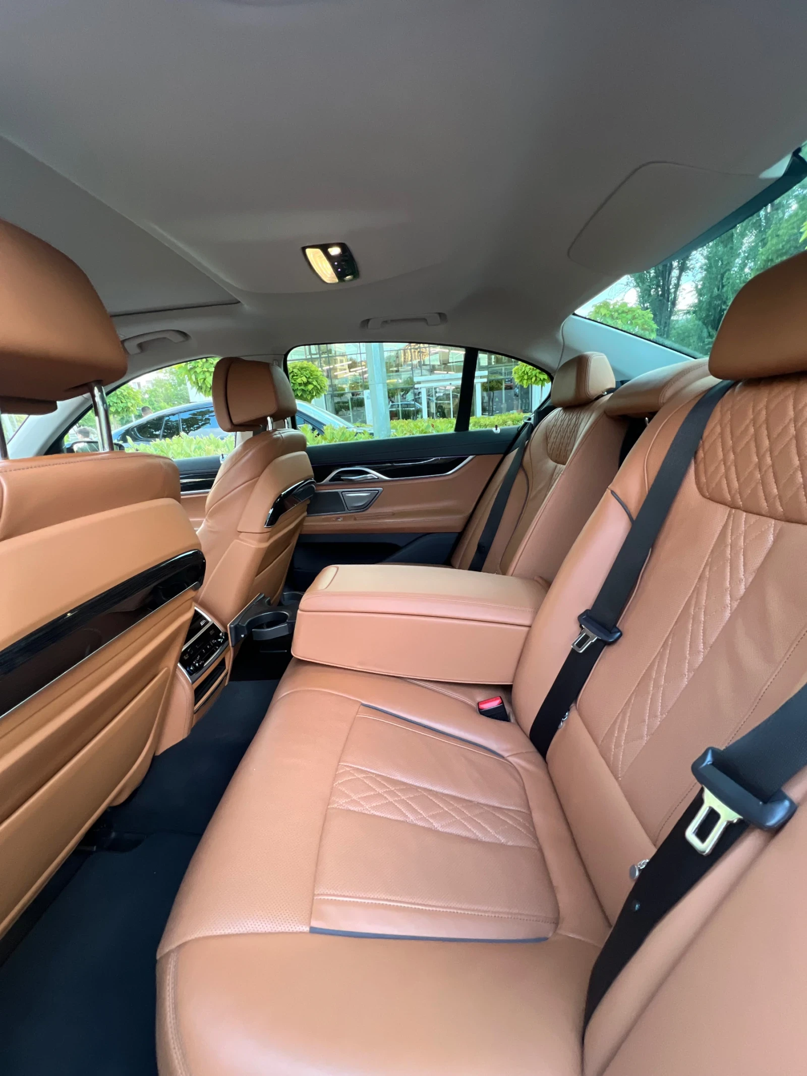 BMW 740 X Drive Harman HUD LASER - изображение 10 | Auto.bg BMW 740 X Drive Harman HUD LASER - изображение 10