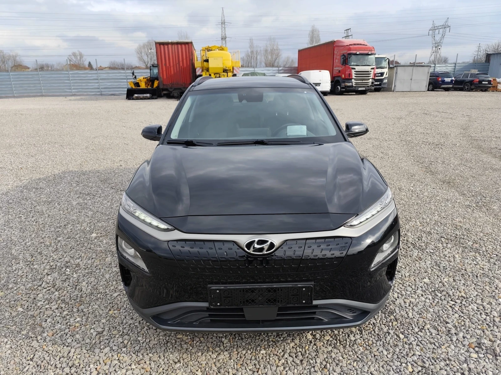 Hyundai Kona Нов внос 64kW | Auto.bg — изображение 1 Hyundai Kona Нов внос 64kW | Auto.bg — изображение 1