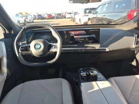 BMW iX Sports Activity Vehicle Xdrive50 * CARFAX * | Auto.bg — изображение 8 BMW iX Sports Activity Vehicle Xdrive50 * CARFAX * | Auto.bg — изображение 8