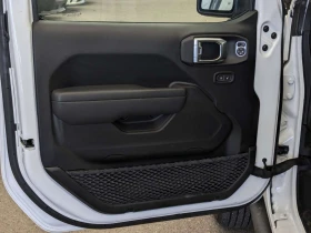 Jeep Gladiator Sport S * - 4x4 - 4 X 4 - Adaptive Cruise - Forwar | Auto.bg — изображение 14 Jeep Gladiator Sport S * - 4x4 - 4 X 4 - Adaptive Cruise - Forwar | Auto.bg — изображение 14