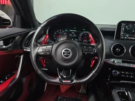 Kia Stinger 3.3 TURBO GT* 4X4* ОБДУХВАНЕ* DISTRONIC* ПОДГРЕВ* | Auto.bg — изображение 11 Kia Stinger 3.3 TURBO GT* 4X4* ОБДУХВАНЕ* DISTRONIC* ПОДГРЕВ* | Auto.bg — изображение 11