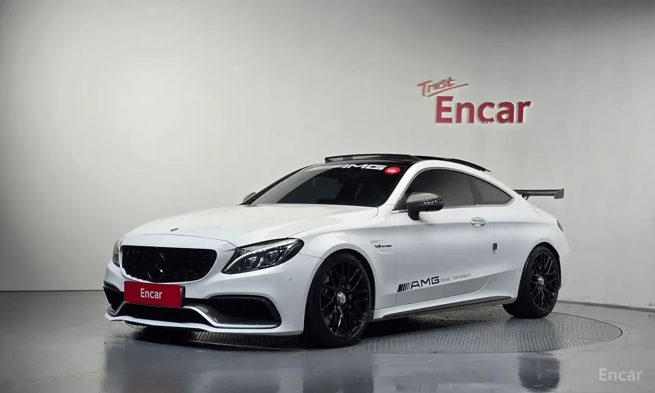 Mercedes-Benz C 63 AMG COUPE* BURMESTER* ХЕДЪП* 360КАМЕРА* | Auto.bg — изображение 1 Mercedes-Benz C 63 AMG COUPE* BURMESTER* ХЕДЪП* 360КАМЕРА* | Auto.bg — изображение 1