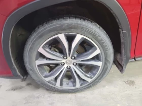 Lexus RX 350 AWD 4DR/ CARFAX /Кожа/Панорама/Подгрев/ 2 Ключа - 16700 € / 32662.36 лв. - 90656325 17 | Car24.bg Lexus RX 350 AWD 4DR/ CARFAX /Кожа/Панорама/Подгрев/ 2 Ключа - 16700 € / 32662.36 лв. - 90656325 17