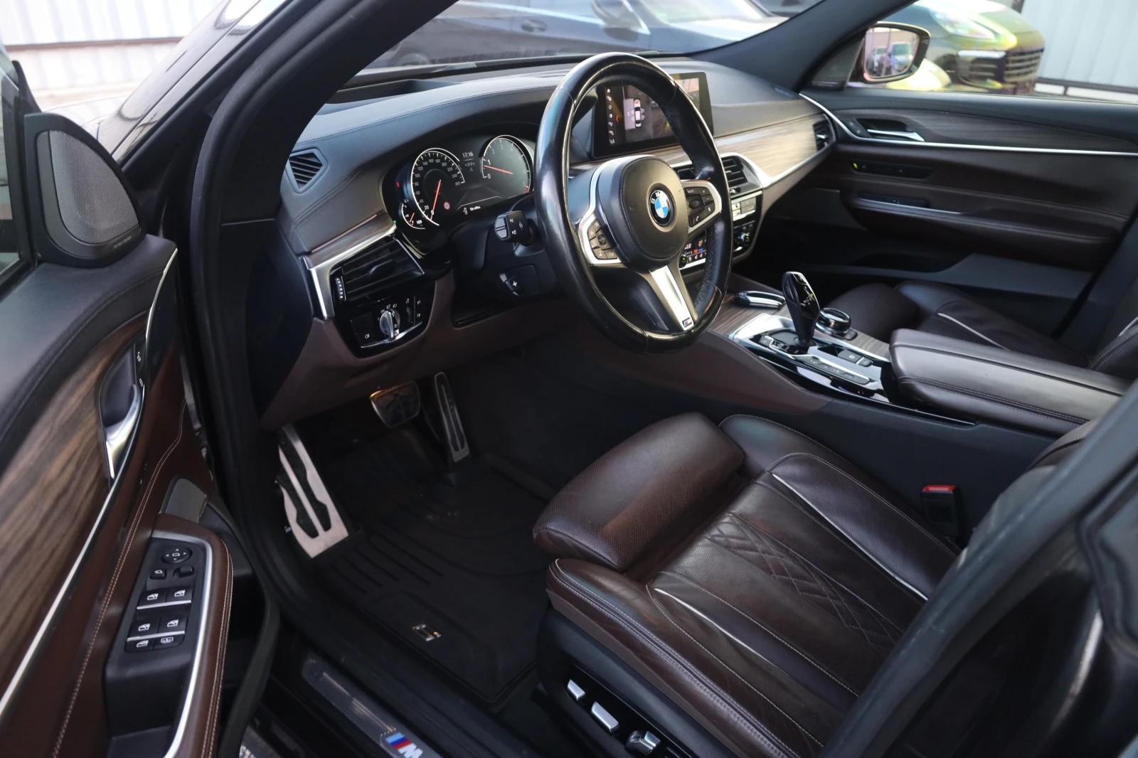 BMW 640 i GT xDrive KeyGO 360 SoftCl LUFT SitzKlima #iCar - изображение 10 | Auto.bg BMW 640 i GT xDrive KeyGO 360 SoftCl LUFT SitzKlima #iCar - изображение 10