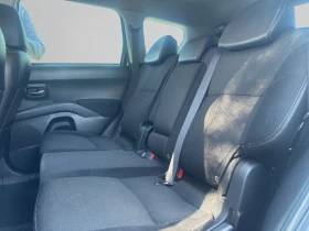 Peugeot 4007 PREMIUM 7PL 2.4E/170 BVA - 6600 € / 12908.48 лв. - 24697737 12 | Car24.bg Peugeot 4007 PREMIUM 7PL 2.4E/170 BVA - 6600 € / 12908.48 лв. - 24697737 12