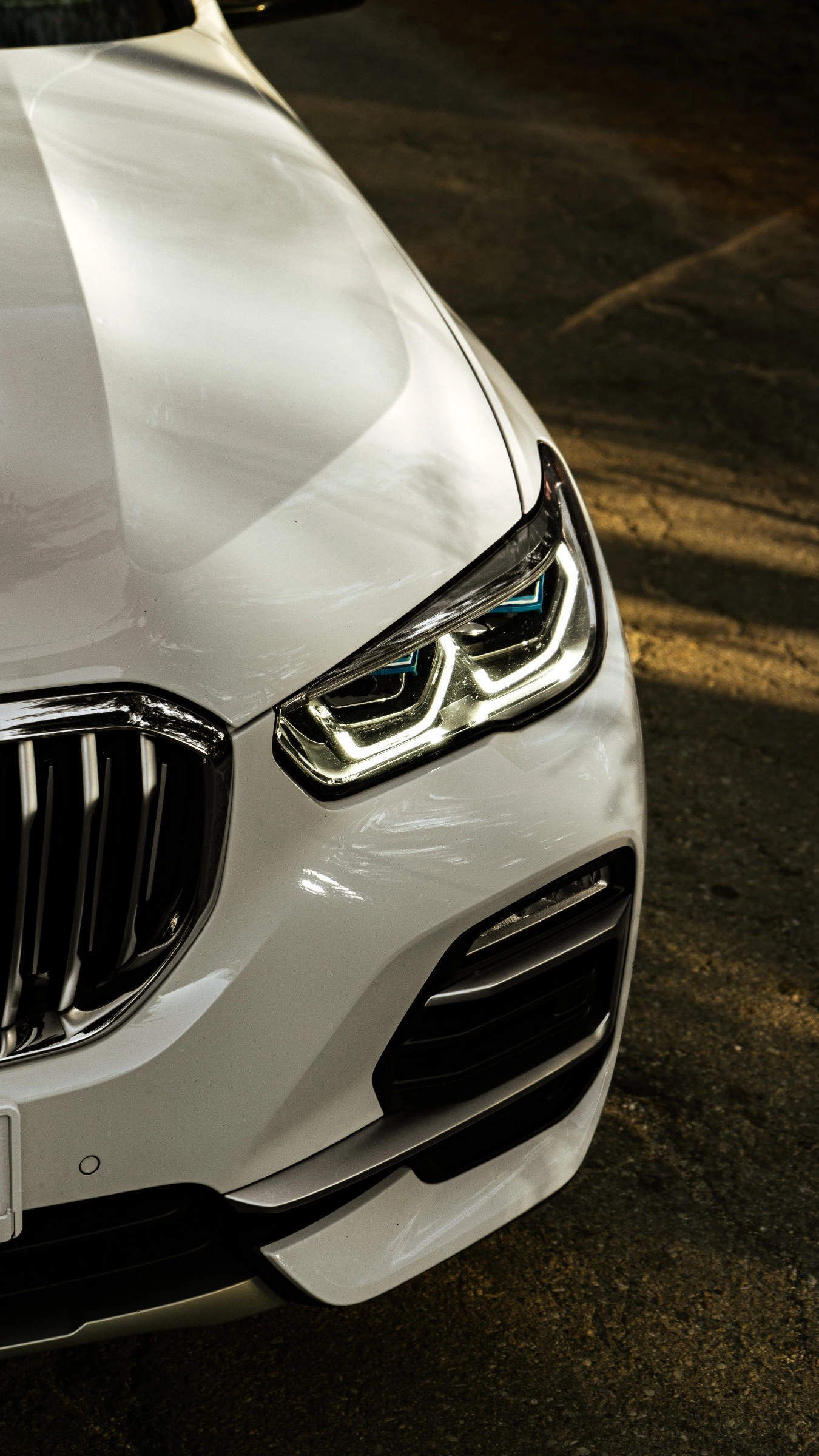 BMW X5 40i LAZER/HEADUP/NAVY/HARMAN KARDON 7местна - изображение 4 | Auto.bg BMW X5 40i LAZER/HEADUP/NAVY/HARMAN KARDON 7местна - изображение 4