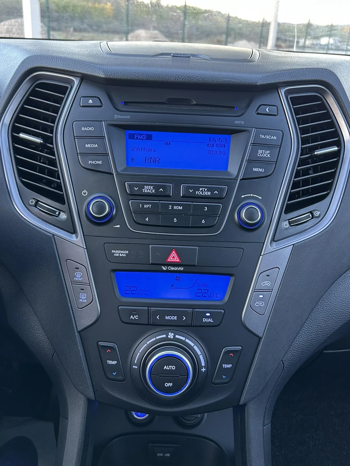 Hyundai Santa fe 2.0crdi, 150кс - изображение 10 | Auto.bg Hyundai Santa fe 2.0crdi, 150кс - изображение 10