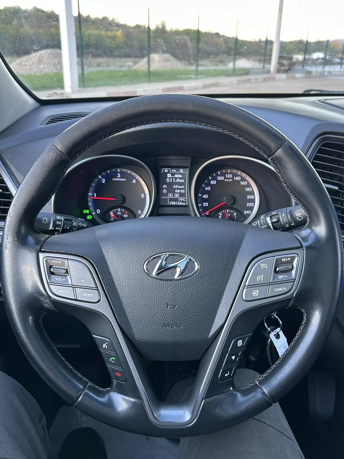 Hyundai Santa fe 2.0crdi, 150кс - изображение 9 | Auto.bg Hyundai Santa fe 2.0crdi, 150кс - изображение 9