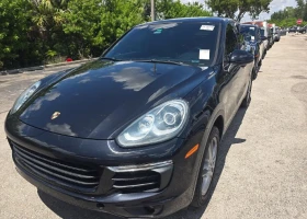 Porsche Cayenne * BOSE* Obduh* LANE CHANGE ASSIST* Distronic*