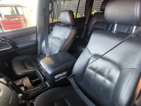 Toyota Land cruiser 4.5 D4D/Пълна Сервизна История/Facelift/360/JBL | Auto.bg — изображение 7 Toyota Land cruiser 4.5 D4D/Пълна Сервизна История/Facelift/360/JBL | Auto.bg — изображение 7