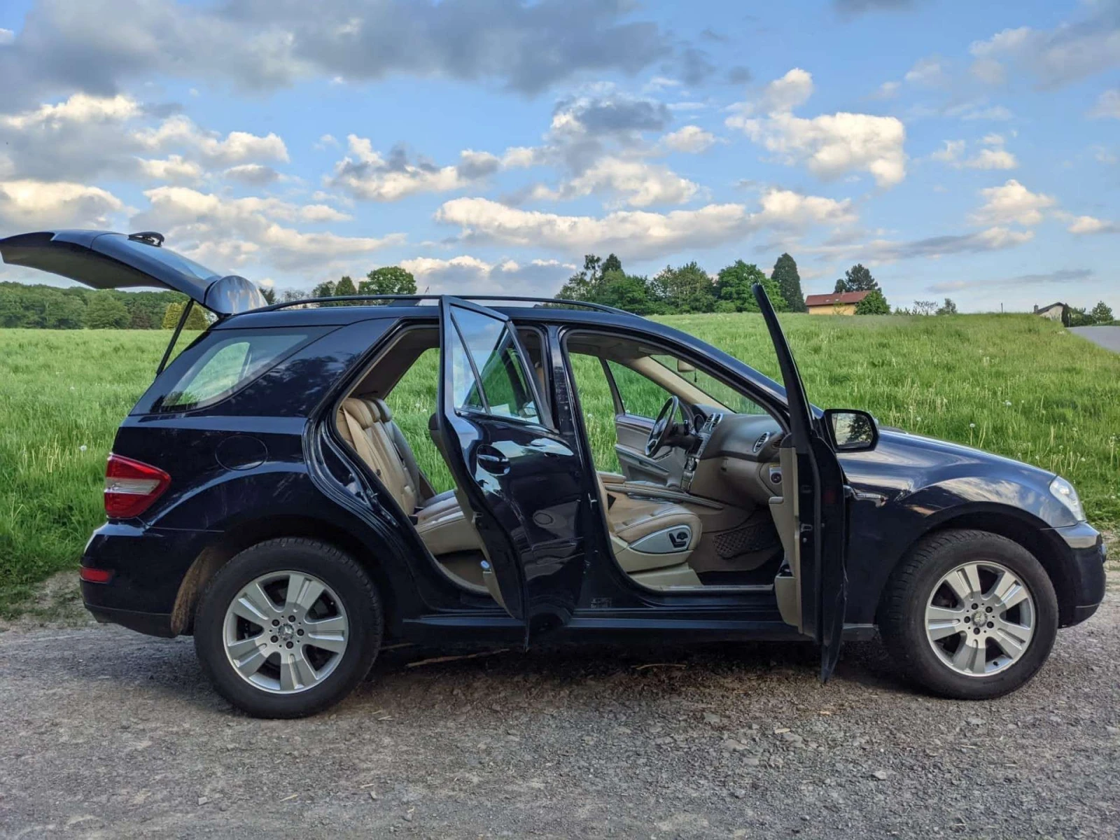 Mercedes-Benz ML 350 най-големият пакет екстри за това изпълнение - изображение 5 | Auto.bg Mercedes-Benz ML 350 най-големият пакет екстри за това изпълнение - изображение 5