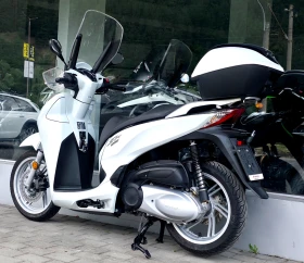 Honda Sh 300i ABS/LED | Auto.bg — изображение 4 Honda Sh 300i ABS/LED | Auto.bg — изображение 4