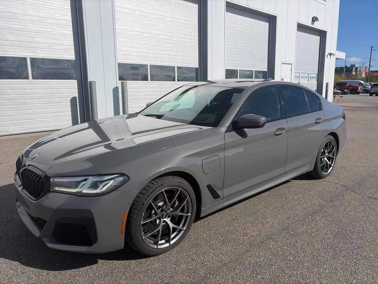 BMW 530E * xDrive * CARFAX * M Package * SOFT CLOSE * | Auto.bg — изображение 1 BMW 530E * xDrive * CARFAX * M Package * SOFT CLOSE * | Auto.bg — изображение 1