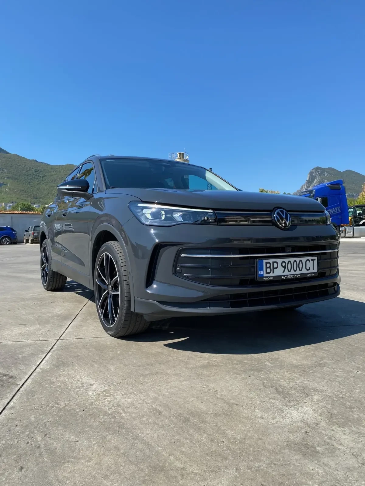 VW Tiguan Като нов!!! 2025 година -2.0 Tdi DSG 4 Motion | Auto.bg — изображение 1 VW Tiguan Като нов!!! 2025 година -2.0 Tdi DSG 4 Motion | Auto.bg — изображение 1