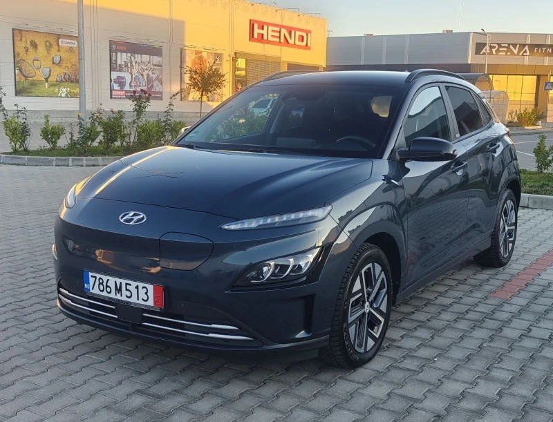 Hyundai Kona Prime/64kwh/HUD/Термопомпа/Сервизна книжка - 39990 лв. / 20446.56 € - 87671332 1 | Car24.bg Hyundai Kona Prime/64kwh/HUD/Термопомпа/Сервизна книжка - 39990 лв. / 20446.56 € - 87671332 1