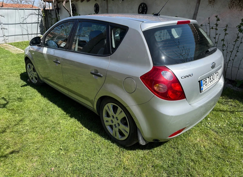 Kia Ceed - 2200 € / 4302.83 лв. - 76841477 1 | Car24.bg Kia Ceed - 2200 € / 4302.83 лв. - 76841477 1